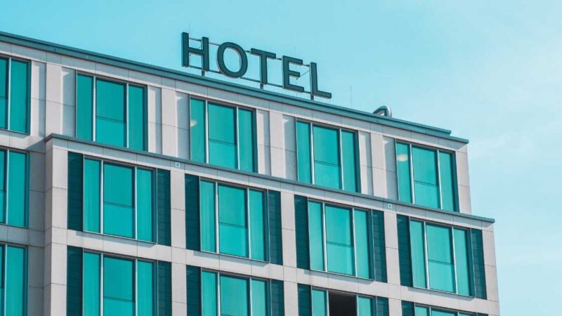 Trabaja en Hoteles: Vacantes Disponibles, Beneficios y Requisitos